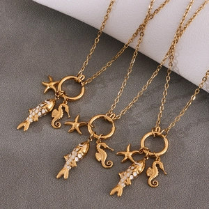 Colliers en acier inoxydable doré 18K avec pendentifs étoile de mer, hippocampe et poisson