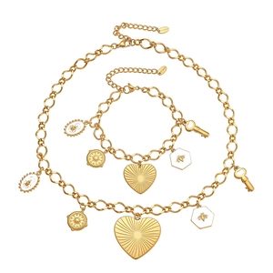 Parure de bijoux dorée en acier inoxydable avec charmes cœur, abeille et clé sur chaînes