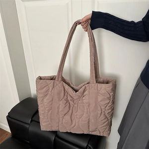 Women's Large Capacity Quilted Tote Bag Wavy Pattern Nylon Shoulder Handbag For Casual Daily Work Travel Winter Fashion