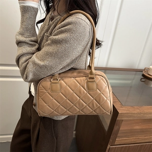 Quilted khaki tote bag with rhombic pattern and top handles for elegant women's commuting