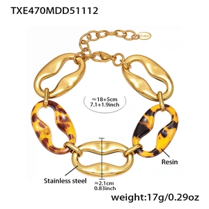 Detail of vintage gold stainless steel bracelet with resin links and size dimensions