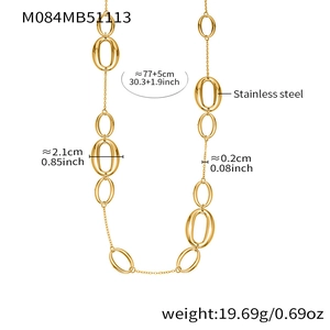 Detailansicht der 18k vergoldeten Edelstahlkette mit 77+5cm Längenangaben und Maßen
