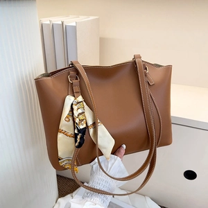 Damen PU Leder Tote Bag Große Schultertasche Mit Bedrucktem Satinnschal Kontrastnähten Minimalistisch Lässig Täglich