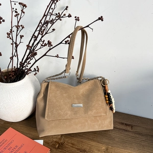 Sac Cabas Femme Rétro Grande Capacité en Cuir PU Daim Mat Avec Bandoulière Chaîne et Charme de Gland en Perles de Bois