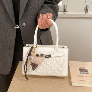 Sac à Main Vintage en Cuir PU pour Femme Avec Broderie et Serrure en Métal Sac à Poignée Classique Bandoulière Pour Usage Quotidien