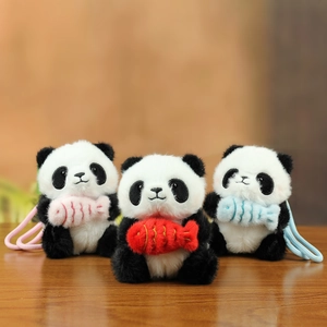 Portachiavi Kawaii Panda del Sichuan in Peluche Simpatico Ciondolo per Borsa a Forma di Animale con Pesce Souvenir Regalo per Donne Bambini