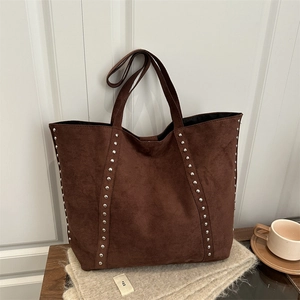 Damen Mode Nieten Große Tragetasche Vintage Wildlederimitat Schultertasche Lässig Retro Achseltasche Kapazität Handtasche Zum Pendeln