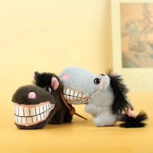 Détails de porte-clés hippopotame en peluche marron et bleu avec des dents amusantes