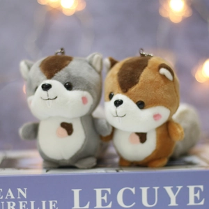 Lot de porte-clés écureuils en peluche gris et marron avec détails de gland mignons