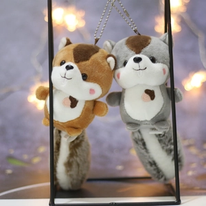 Porte-clés écureuils en peluche marron et gris avec broderie gland sur support métallique