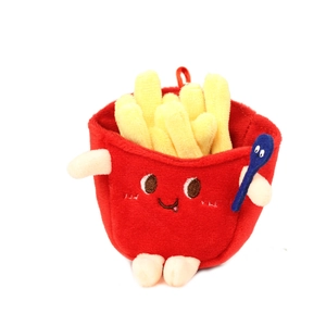 Kreativer Plüsch Pommes Anhänger mit süßem Gesicht und blauem Löffel für den Rucksack
