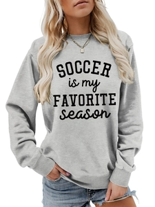 Detail der Soccer Is My Favorite Season Aufdruck auf grauem Damen Sweatshirt