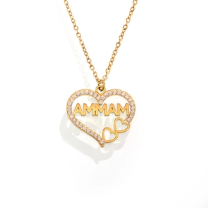 Collier double cœur doré avec lettres AMMAM gravées et serti de zircons scintillants