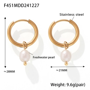 Detailed view of gold stainless steel hoop earrings with freshwater pearl drops and dimensions