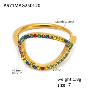 Detail view of 1.8g stainless steel ring with colorful zircon and 13mm diameter