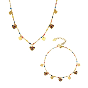 Edelstahl Herz Schmuckset mit bunten Kristallen und Perlen an goldenen Ketten