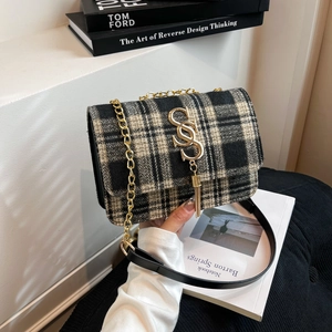 Plaid Woolen Crossbody Bag For Women Retro Tweed Small Square Shoulder Bag With Metal Chain And Tassel Decoration