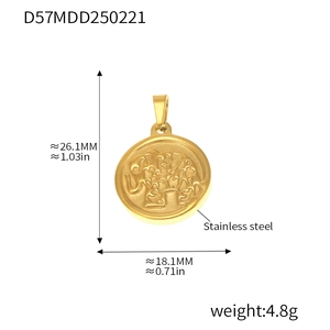 Dimensions détaillées d'un pendentif éléphant en acier inoxydable plaqué or 18 carats