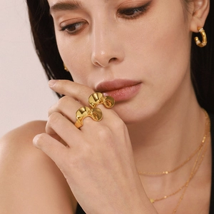 Modern Irregular Wave Stainless Steel Ring For Women PVD Gold Plated Non Tarnish Fashion Liquid Metal Finger Band Jewelry