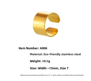 Détail de la bague en acier doré de 13mm montrant les dimensions et le poids total