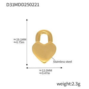 Polished heart padlock pendant in golden stainless steel with exact dimensions