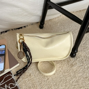 Sac À Bandoulière Rétro En Cuir PU Pour Femme Sac Sous Les Aisselles Baguette Minimaliste Avec Pendentif Raquette De Tennis