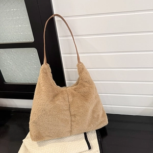 Women Winter Faux Fur Shoulder Bag Large Capacity Plush Hobo Bag Fluffy Underarm Tote Handbag Fashion Daily Commute Bag