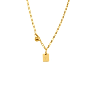 Collana asimmetrica in acciaio placcato oro con ciondolo quadrato inciso Good Luck