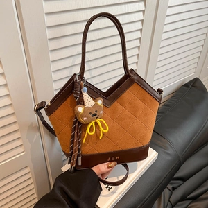 Vintage Leopard Print Suede Women Tote Bag Quilted PU Leather Stitching V-Opening Handbag With Bear Charm Shoulder Crossbody Bag