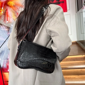 Women's black faux crocodile underarm bag with minimalist retro flap and metal buckle