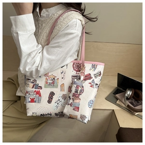 Détail du sac cabas blanc en PU avec imprimés de dessins animés et illustrations Abely