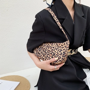 Fashionable leopard print canvas shoulder bag for women with vintage aesthetic pattern