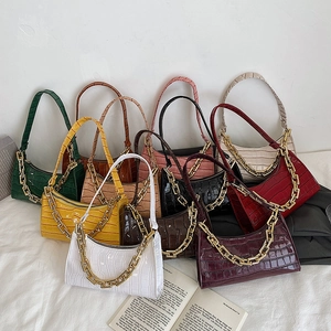 Fashionable crocodile pattern baguette bags with chunky gold chain in multiple colors