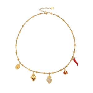 Collier à billes en acier doré avec breloques cœur, coccinelle et corne italienne