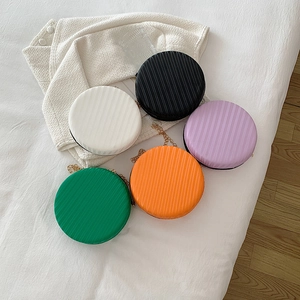 Sac À Bandoulière Rond Femmes Cuir PU Texture Nervurée Petit Sac Cercle Avec Chaîne Dorée Sac À Épaule Tendance