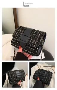 Détail du sac bandoulière en tweed avec fil doré et boucle carrée mate