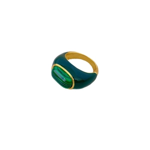 Vintage vergoldeter Ring mit grüner Emaille und ovalem Malachit im Retro-Stil