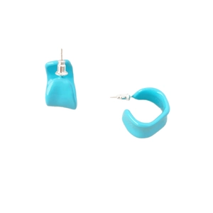 Sky blue irregular C-shaped enamel earrings with 925 silver needle in a minimalist style