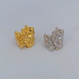 Flower Cluster Open Ring Retro Copper 18K Gold Plated Adjustable Jewelry Fashion Gift For Women Elegant Floral Aesthetic