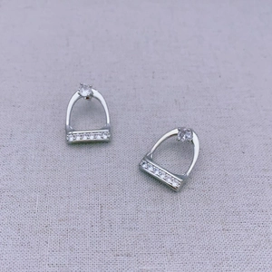 Polished S925 silver horseshoe earrings with sparkling cubic zirconia pavé setting