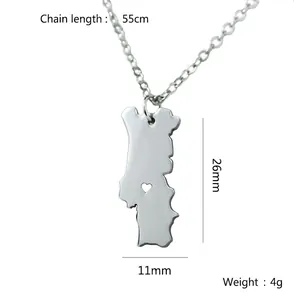 Collier carte du Portugal en acier inoxydable avec cœur évidé, chaîne de 55 cm de long