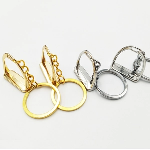 Llaveros de estribo pulidos en oro y plata para entusiastas de la equitación y caballos