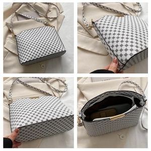 Detailed four-way view showing the floral pattern, side width, bottom, and interior of the bag