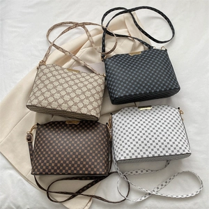 Women Vintage Monogram Crossbody Bag Fashion PU Leather Shell Shoulder Bag Large Capacity Daily Print Messenger Bag