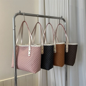 Minimalist large-capacity tote bags for women in pink, black, orange, and brown colors