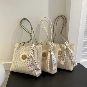 Sac Fourre-tout en Paille Tissée Grande Capacité Décoration Tournesol Foulard en Soie Femmes Été Plage Sac à Bandoulière Vacances