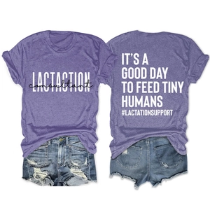 Vue détaillée avant et arrière du t-shirt violet avec imprimé de consultante en lactation
