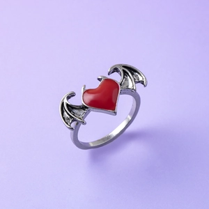 Gothic Vintage Alloy Red Black Heart Ring With Bat Wings Demon Wings Punk Hip Hop Finger Ring For Women Halloween Party Jewelry