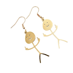 Boucles d'oreilles pendantes bonhomme allumette doré avec smiley et geste provocateur