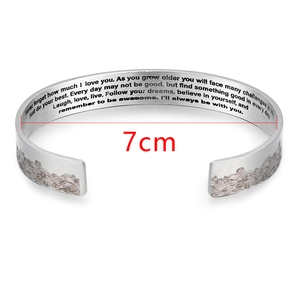 Bracciale rigido 10mm in acciaio inox lucido con motivo a onde e incisione ispiratrice 7cm